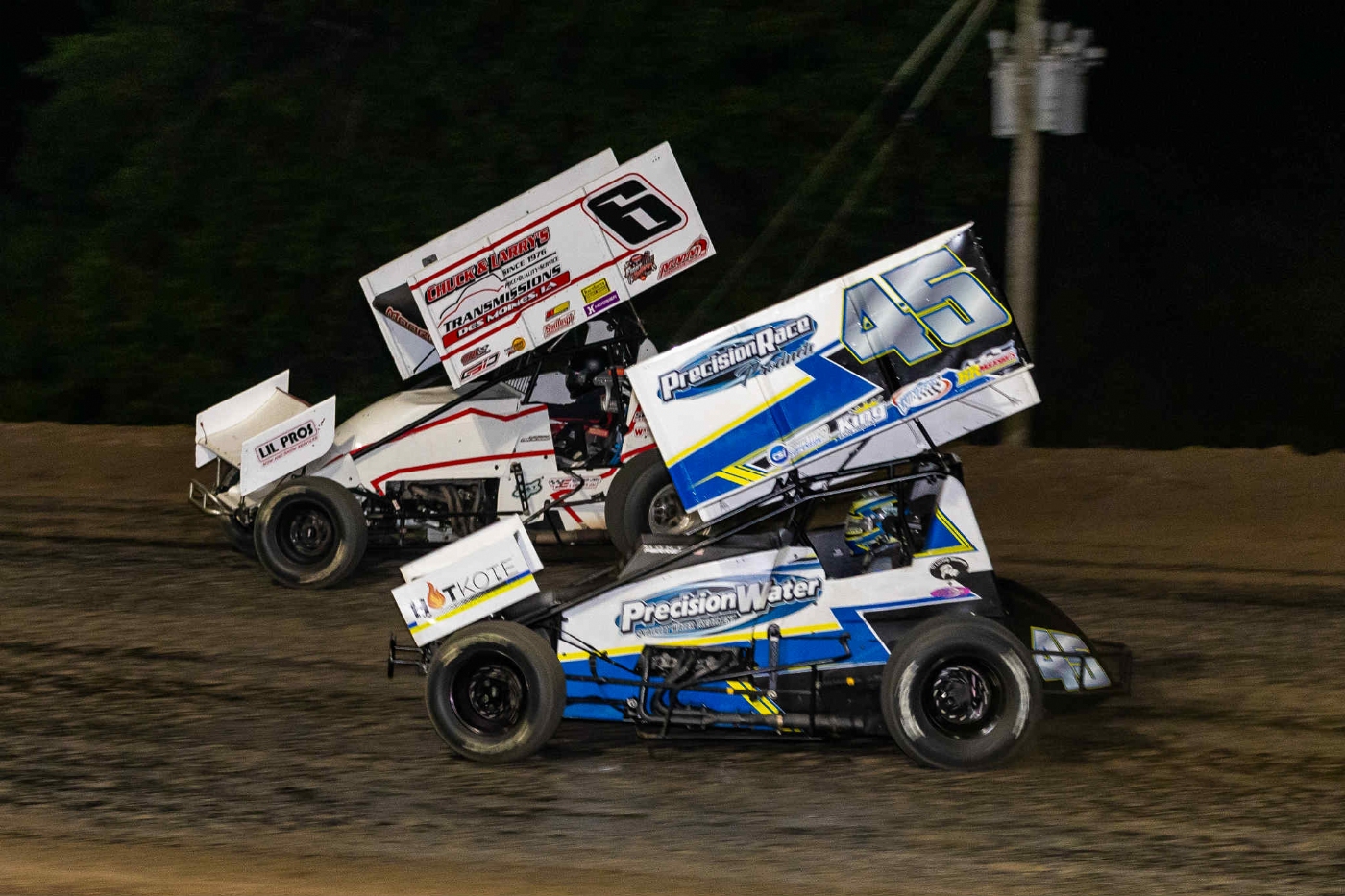Monty Ferriera recovered from an earlier caution to claim the 305 Sprint Victory!